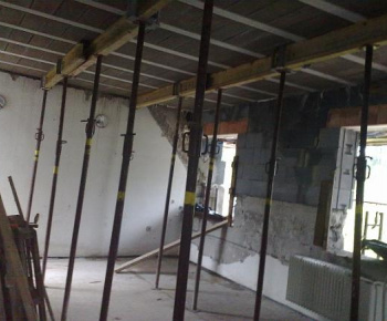 Zaujímavosti / Prestavba Obecného úradu - 2. časť - foto