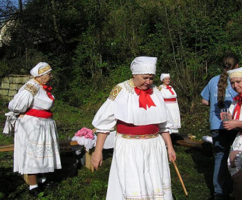 Kultúra / Folklórna skupina Košarinka v TV Košice - foto